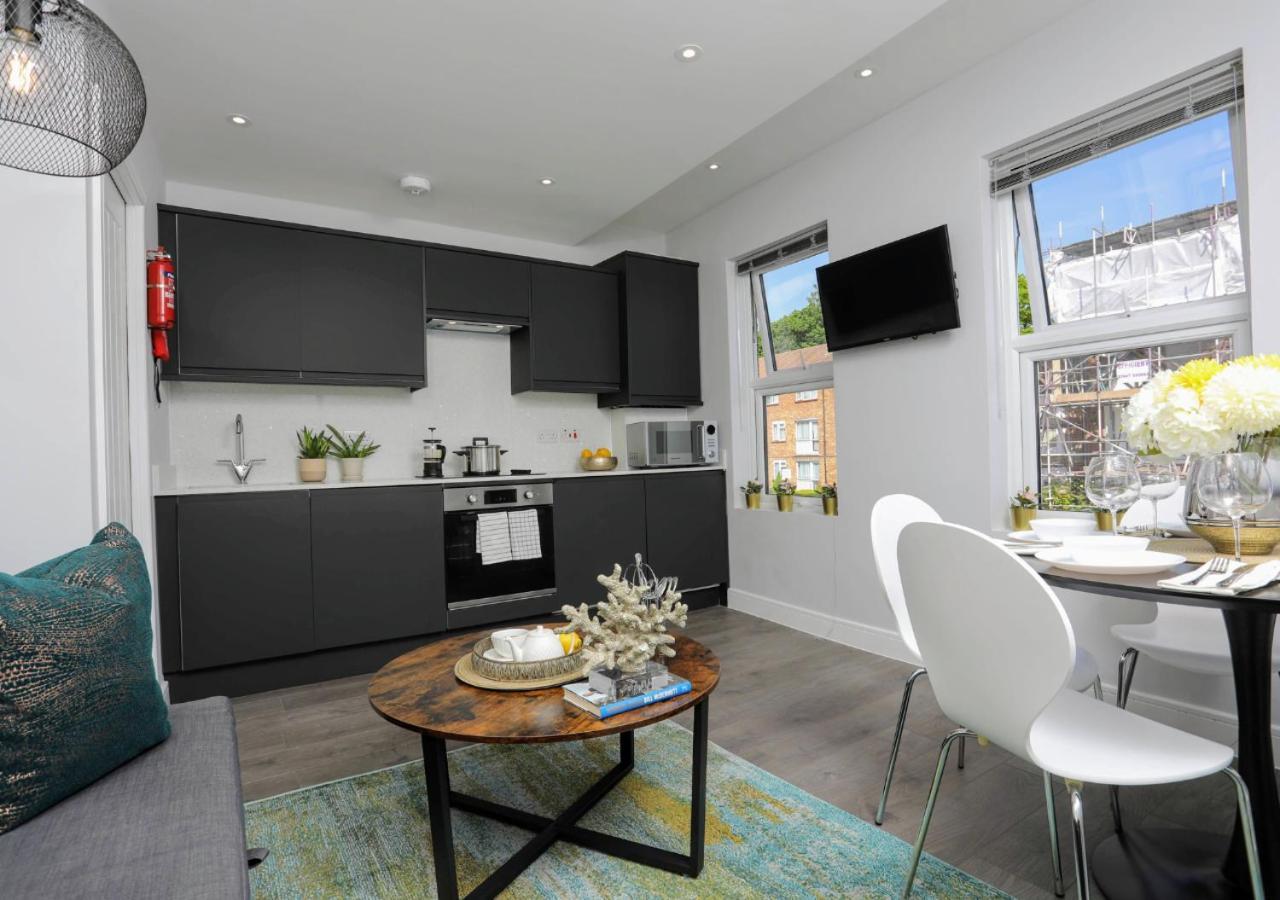 Aisiki Apartments At Stanhope Road, North Finchley, Airconditioned Multiple 2 Or 3-Bedroom, Pet-Friendly Duplex Flats, King Or Twin Beds, Airconditioned & Free Wi-Fi 외부 사진