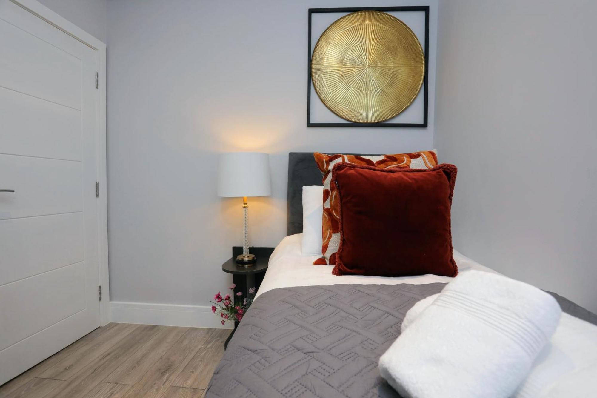 Aisiki Apartments At Stanhope Road, North Finchley, Airconditioned Multiple 2 Or 3-Bedroom, Pet-Friendly Duplex Flats, King Or Twin Beds, Airconditioned & Free Wi-Fi 외부 사진