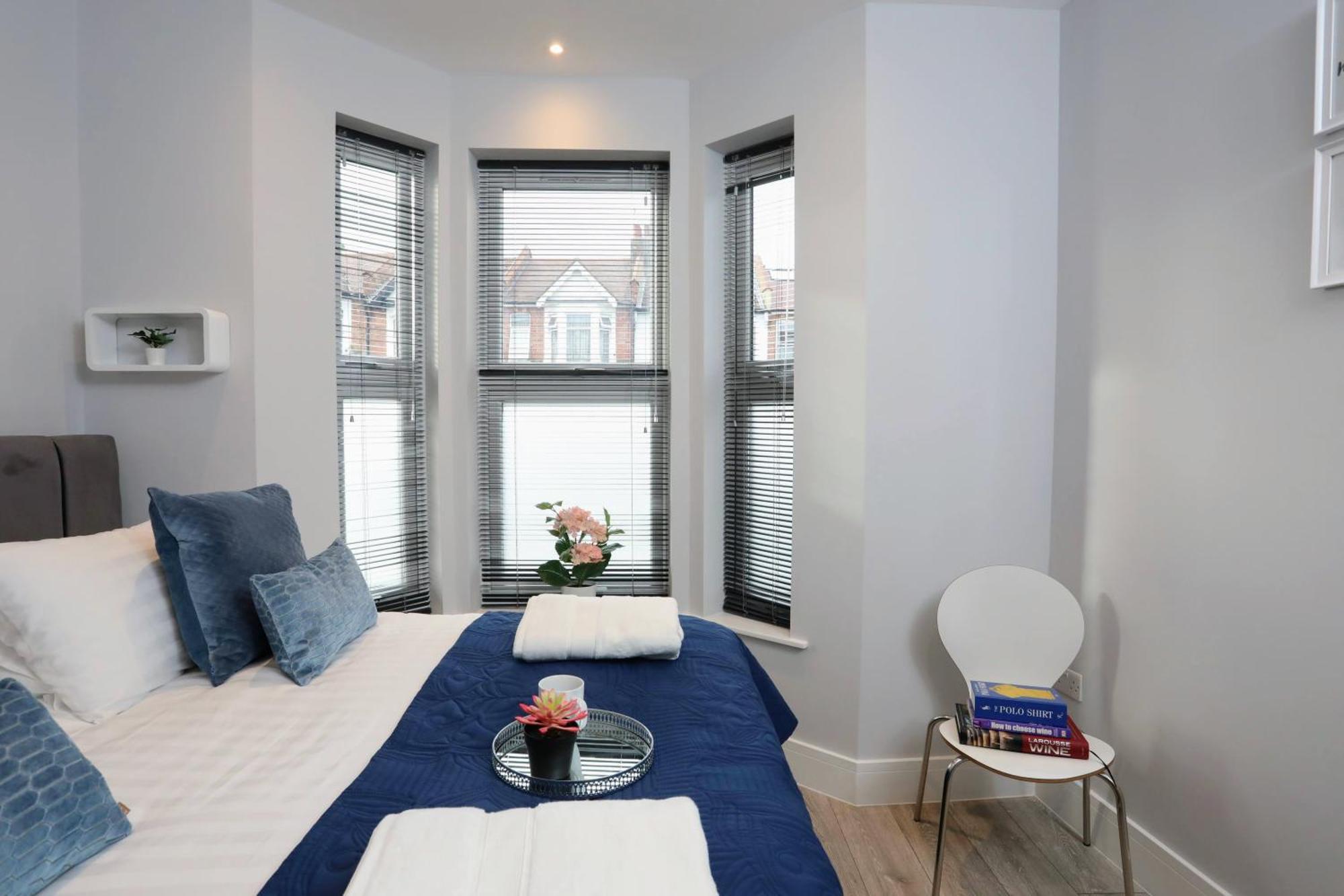 Aisiki Apartments At Stanhope Road, North Finchley, Airconditioned Multiple 2 Or 3-Bedroom, Pet-Friendly Duplex Flats, King Or Twin Beds, Airconditioned & Free Wi-Fi 외부 사진