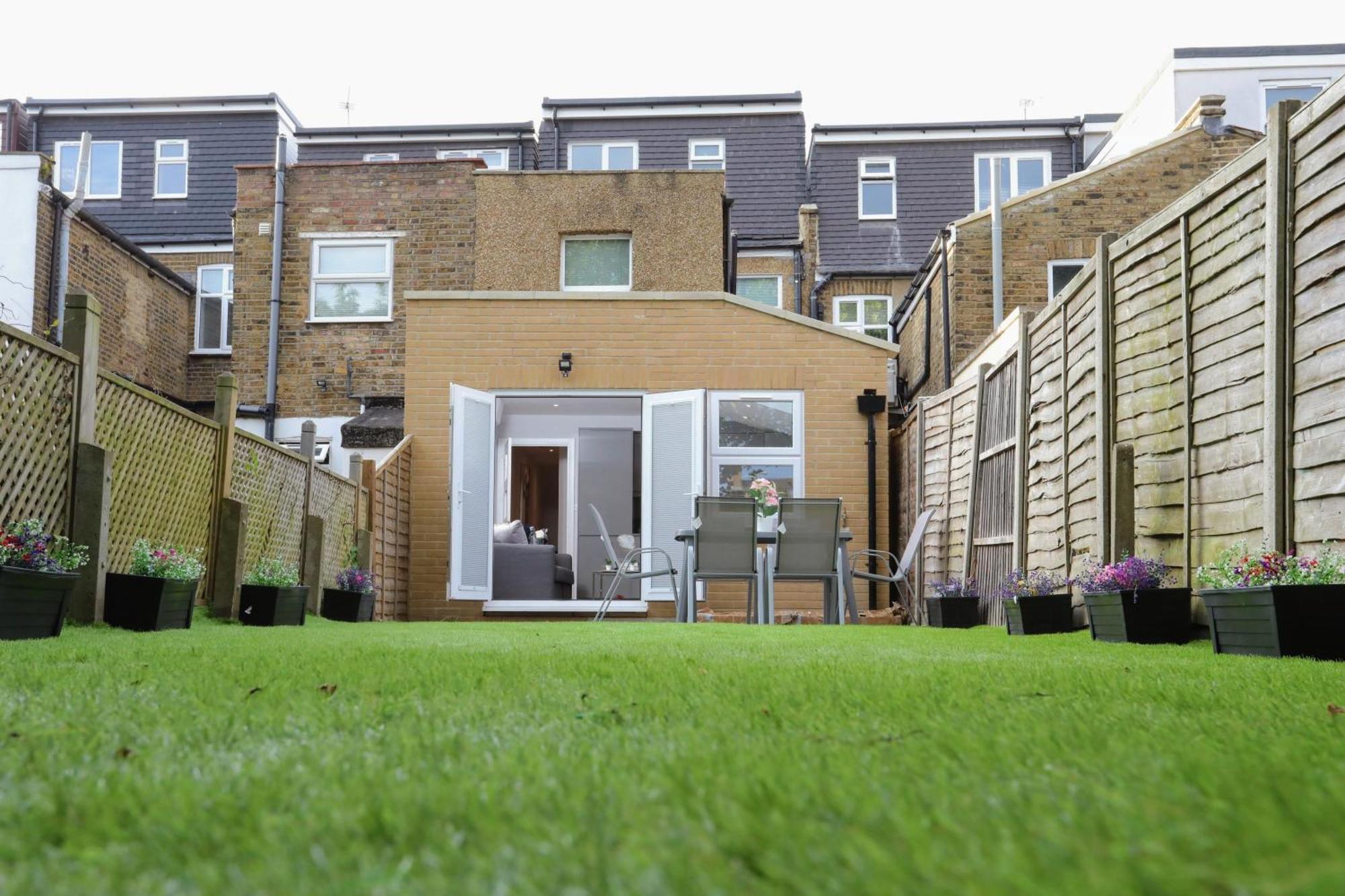 Aisiki Apartments At Stanhope Road, North Finchley, Airconditioned Multiple 2 Or 3-Bedroom, Pet-Friendly Duplex Flats, King Or Twin Beds, Airconditioned & Free Wi-Fi 외부 사진