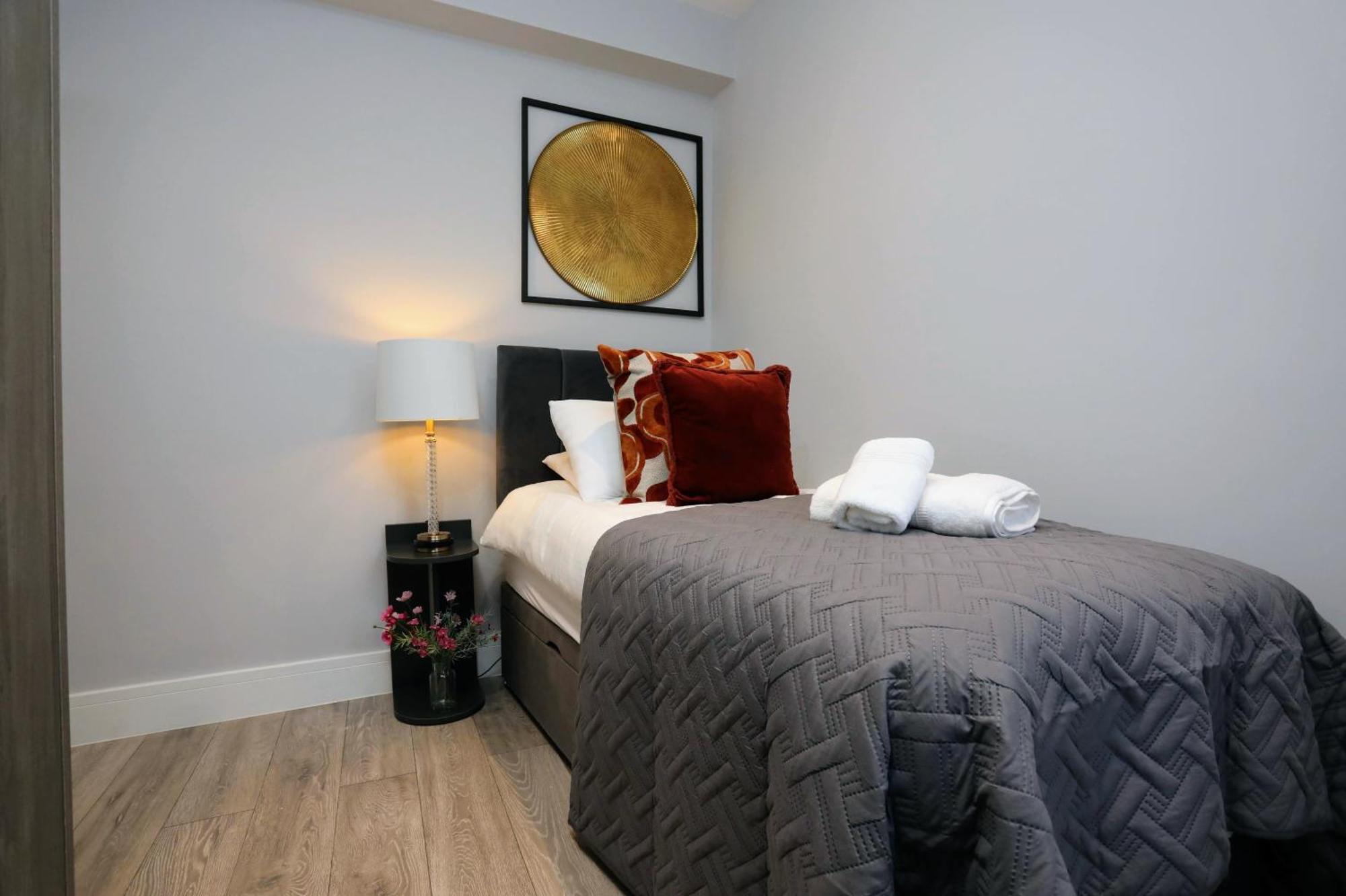 Aisiki Apartments At Stanhope Road, North Finchley, Airconditioned Multiple 2 Or 3-Bedroom, Pet-Friendly Duplex Flats, King Or Twin Beds, Airconditioned & Free Wi-Fi 외부 사진