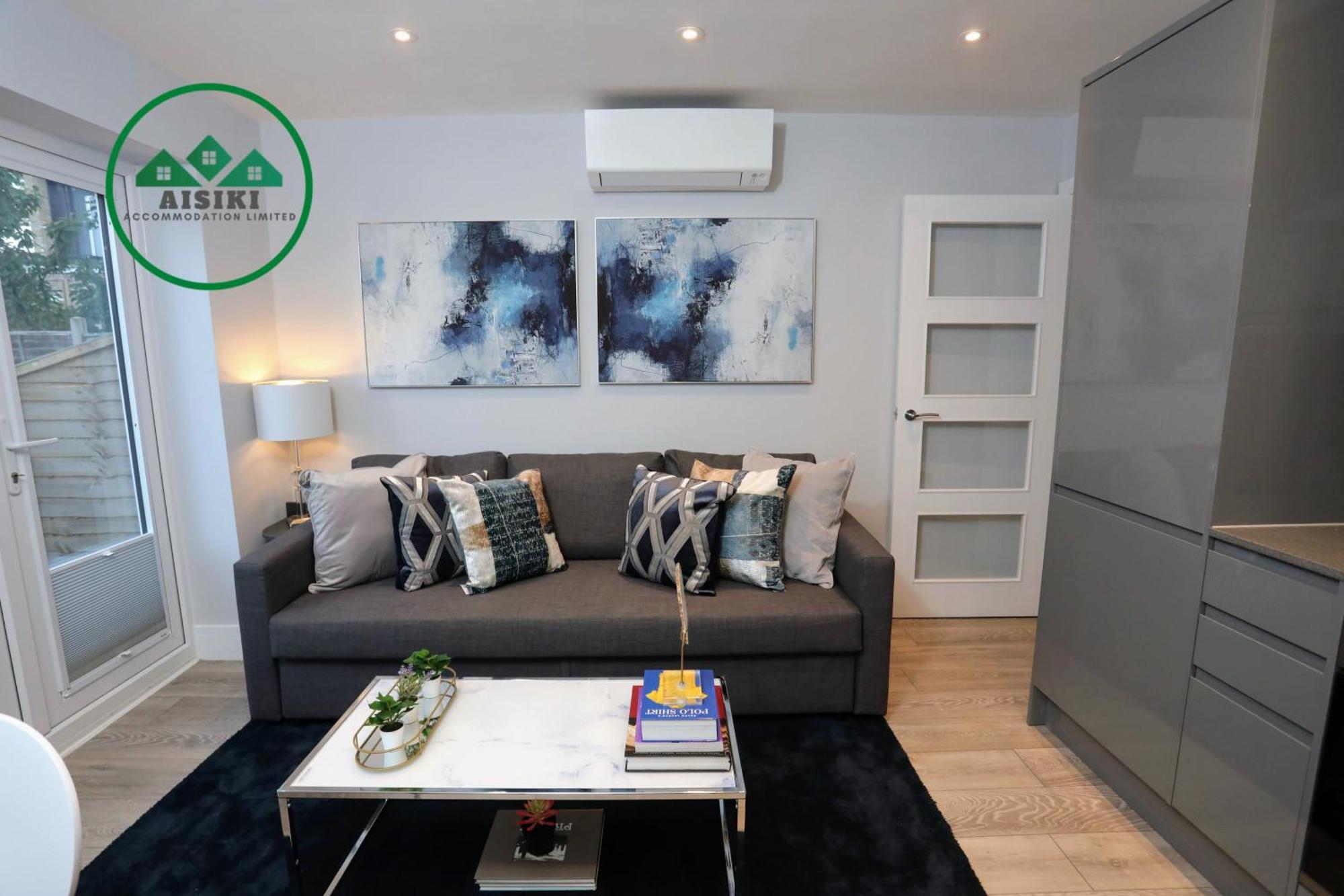 Aisiki Apartments At Stanhope Road, North Finchley, Airconditioned Multiple 2 Or 3-Bedroom, Pet-Friendly Duplex Flats, King Or Twin Beds, Airconditioned & Free Wi-Fi 외부 사진