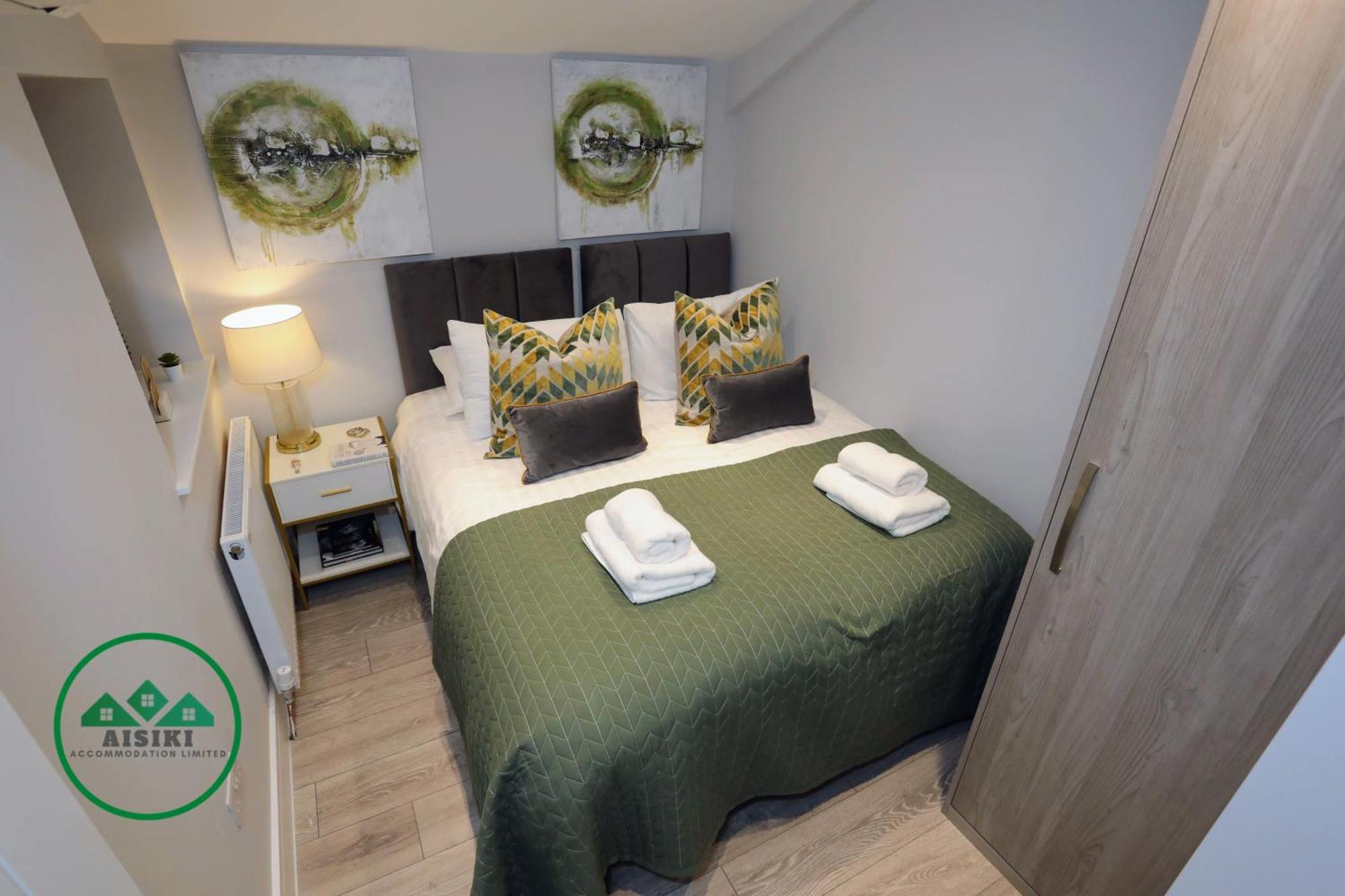 Aisiki Apartments At Stanhope Road, North Finchley, Airconditioned Multiple 2 Or 3-Bedroom, Pet-Friendly Duplex Flats, King Or Twin Beds, Airconditioned & Free Wi-Fi 외부 사진
