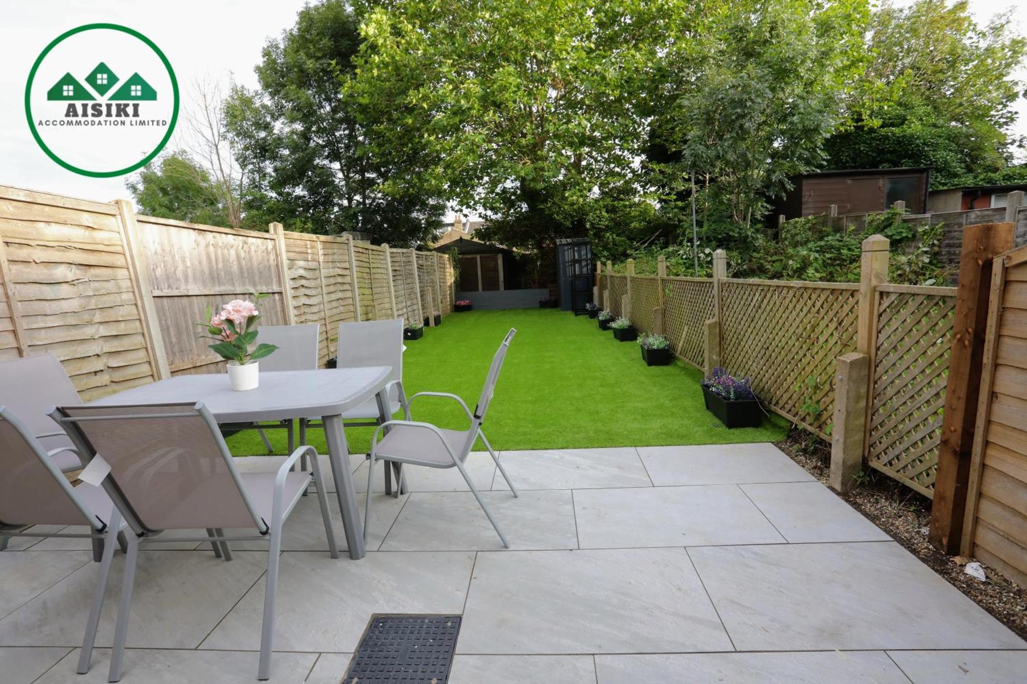 Aisiki Apartments At Stanhope Road, North Finchley, Airconditioned Multiple 2 Or 3-Bedroom, Pet-Friendly Duplex Flats, King Or Twin Beds, Airconditioned & Free Wi-Fi 외부 사진
