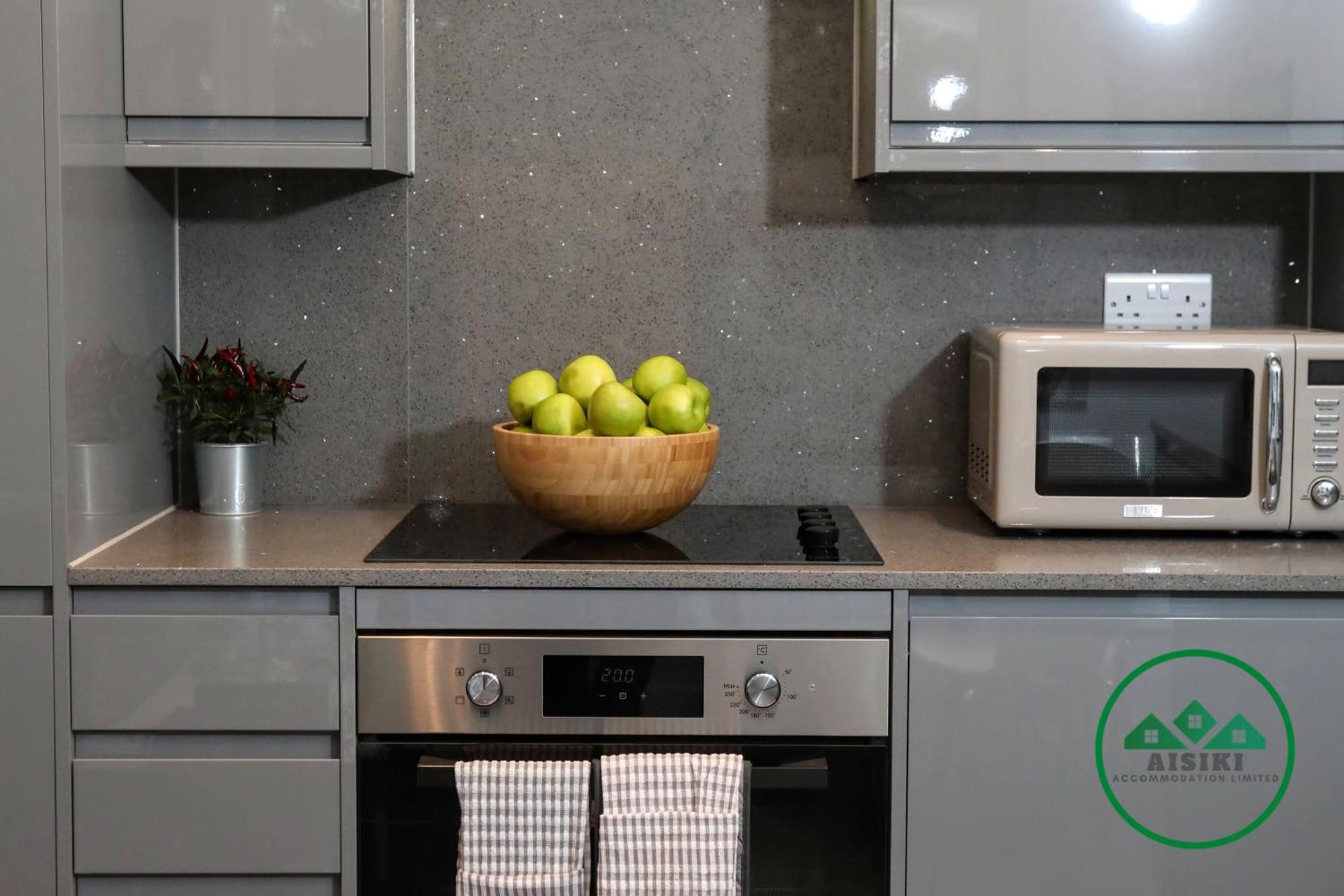 Aisiki Apartments At Stanhope Road, North Finchley, Airconditioned Multiple 2 Or 3-Bedroom, Pet-Friendly Duplex Flats, King Or Twin Beds, Airconditioned & Free Wi-Fi 외부 사진